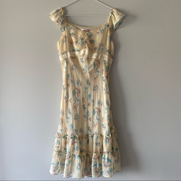 ☁️ Dreamy vintage floral tiered midi dress - Picture 1 of 8